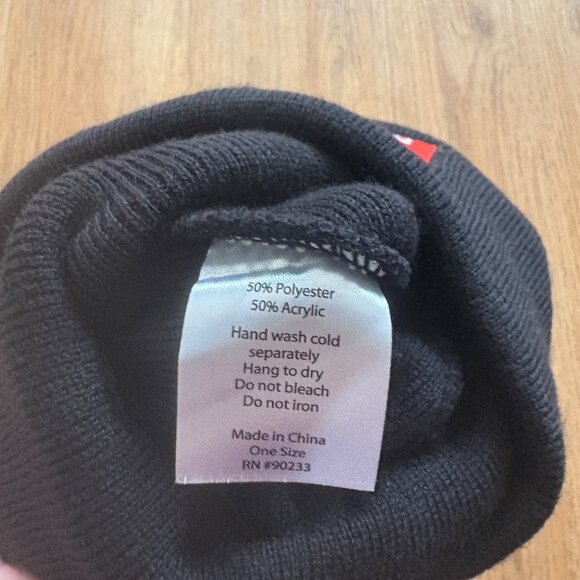 PACSUN x THE MET Cable Knit Beanie Hat Black Unisex NWT One Size - Picture 5 of 6